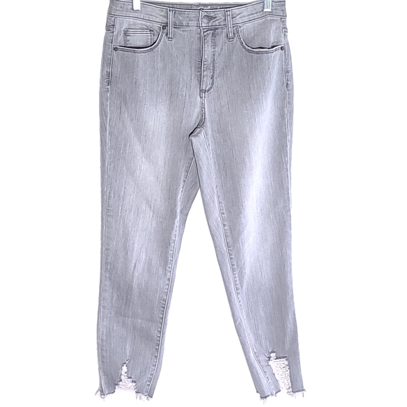Universal Thread Denim - Universal Thead High Rise Skinny Crop Jeans Size 8